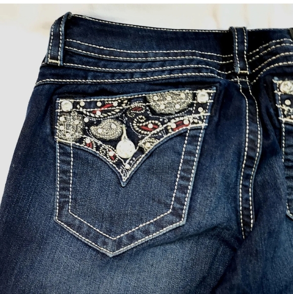 Miss Me jeans Sz 28 Signature Boot Stretch Denim Low Rise Red Bling Dark EUC - Picture 2 of 14